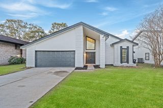 7622 Candlegreen Lane, Houston, TX 77071