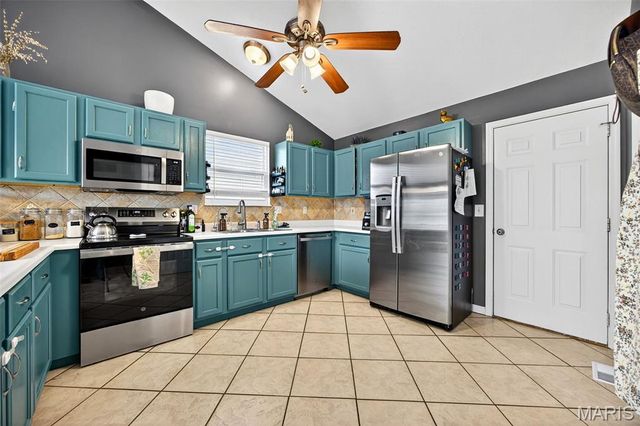 2737 Red Cedar Parc Drive, O'fallon, MO 63368