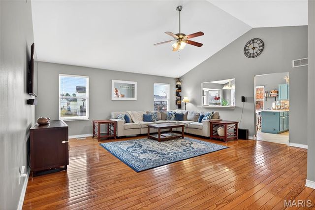 2737 Red Cedar Parc Drive, O'fallon, MO 63368