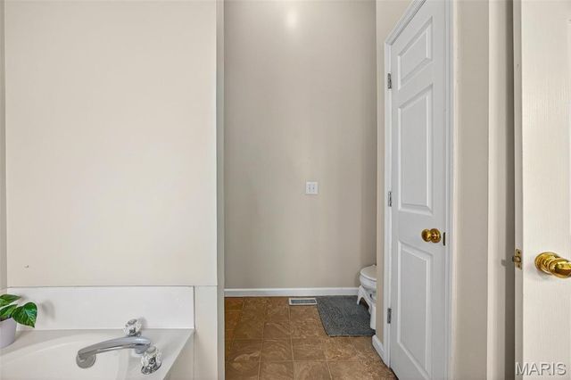 2737 Red Cedar Parc Drive, O'fallon, MO 63368