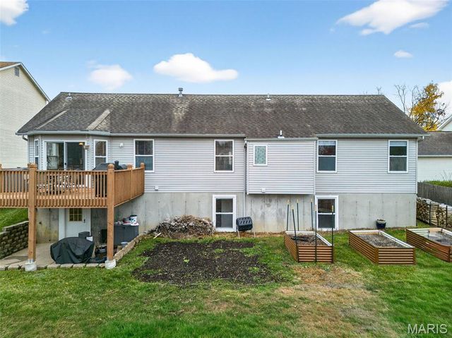 2737 Red Cedar Parc Drive, O'fallon, MO 63368