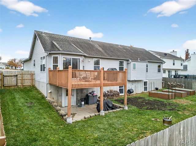 2737 Red Cedar Parc Drive, O'fallon, MO 63368