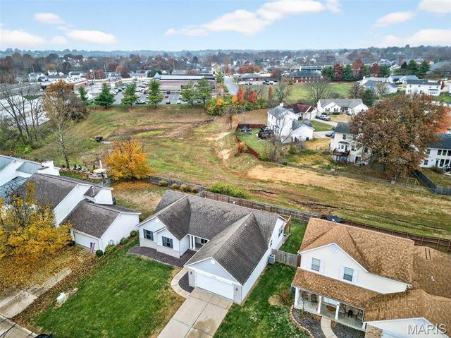 2737 Red Cedar Parc Drive, O'fallon, MO 63368