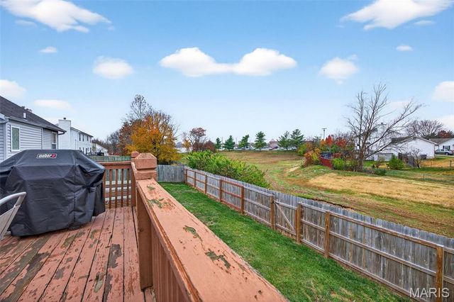 2737 Red Cedar Parc Drive, O'fallon, MO 63368