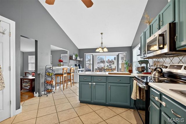 2737 Red Cedar Parc Drive, O'fallon, MO 63368