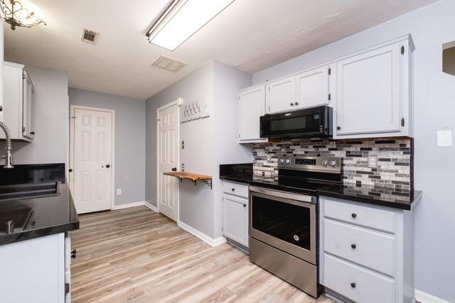 6 Hickory Ridge Road, Benton, AR 72019