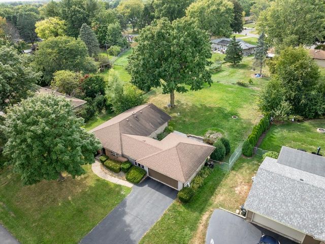 2923 PANORAMA Drive, Rockford, IL 61109