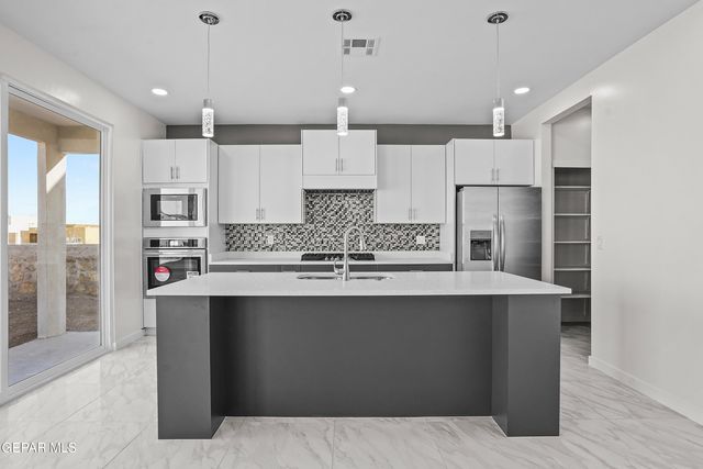 12522 AMESBURY Avenue, El Paso, TX 79928