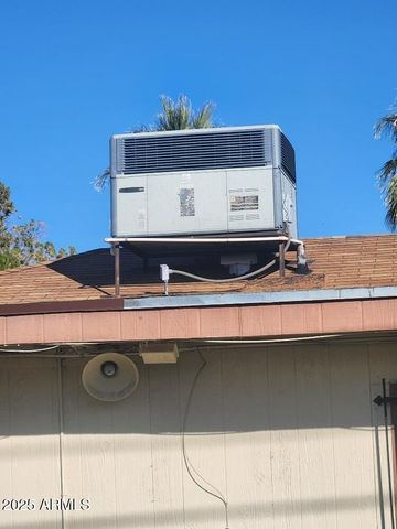 7 E Beautiful Lane, Phoenix, AZ 85042