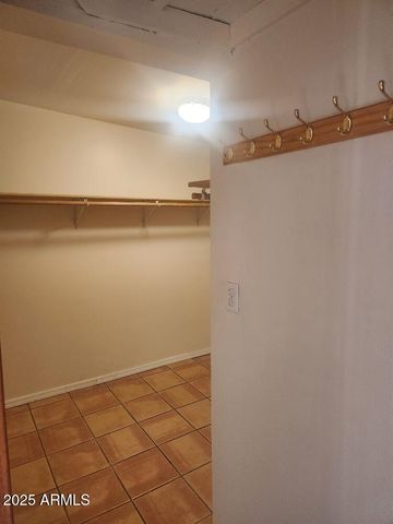 7 E Beautiful Lane, Phoenix, AZ 85042