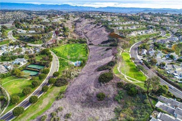 49 Campton, Laguna Niguel, CA 92677