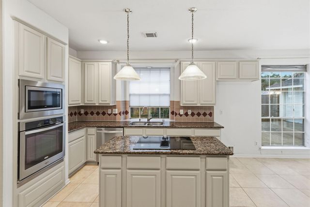 3810 Canary Grass Lane, Houston, TX 77059