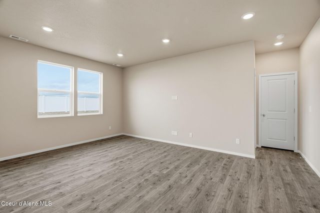 3349 N Corvus St, Post Falls, ID 83854