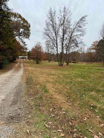 788 CR 3456, Clarksville, AR 72830