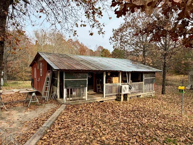 788 CR 3456, Clarksville, AR 72830