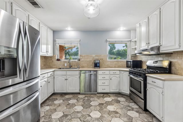181 Easton Road, Dallas, TX 75218