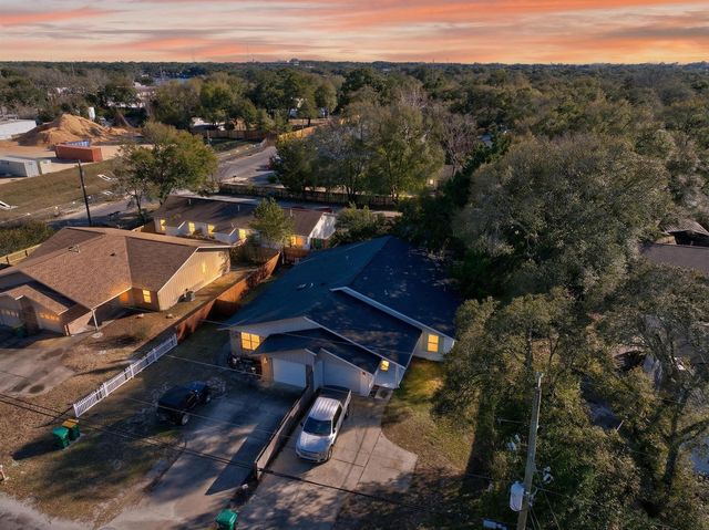 67 NW Lincoln Drive, Fort Walton Beach, FL 32547