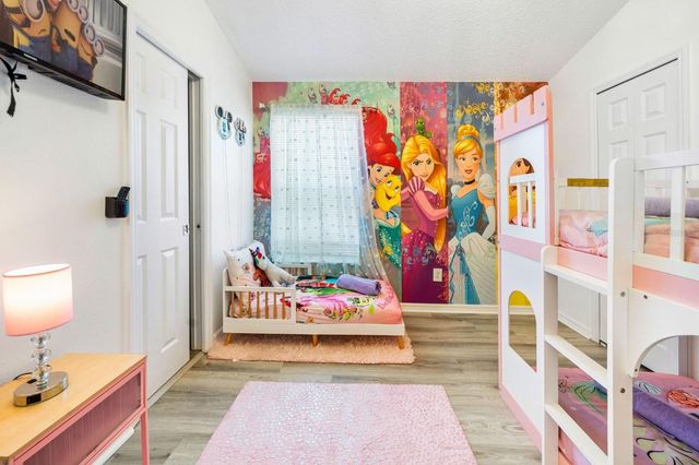 137 S ROMA WAY, Kissimmee, FL 34746