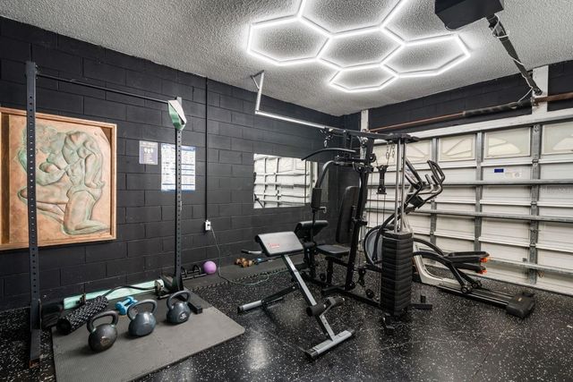 137 S ROMA WAY, Kissimmee, FL 34746