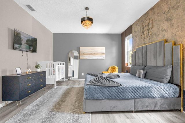 137 S ROMA WAY, Kissimmee, FL 34746