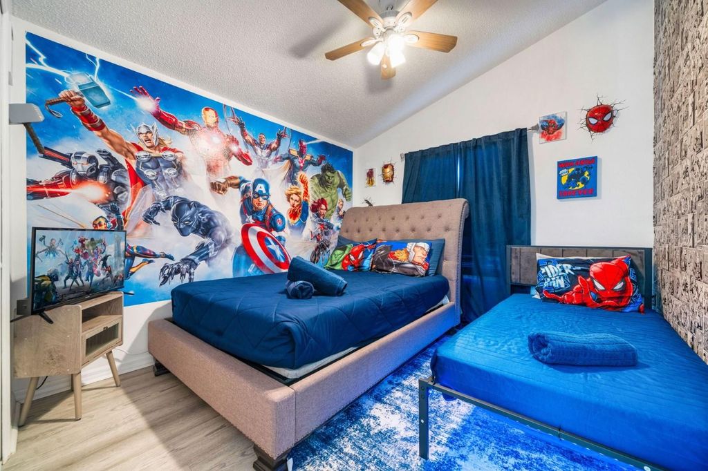 Image 11 of property listing at 137 S ROMA WAY, Kissimmee, FL 34746