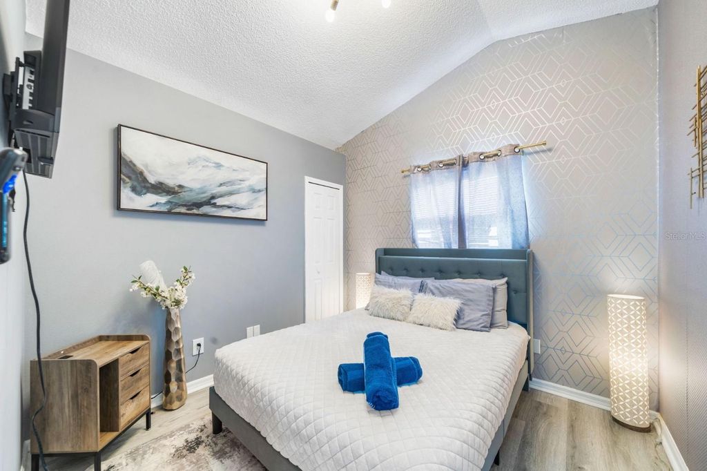 Image 17 of property listing at 137 S ROMA WAY, Kissimmee, FL 34746