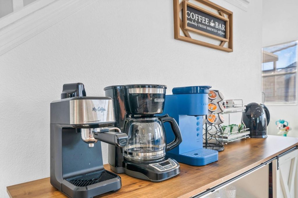 Image 28 of property listing at 137 S ROMA WAY, Kissimmee, FL 34746