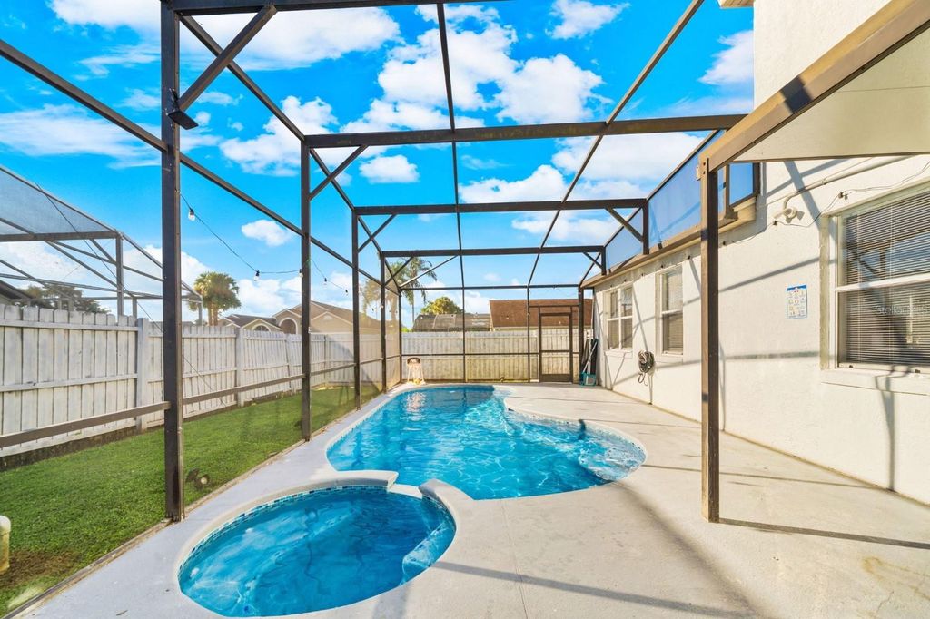 Image 32 of property listing at 137 S ROMA WAY, Kissimmee, FL 34746