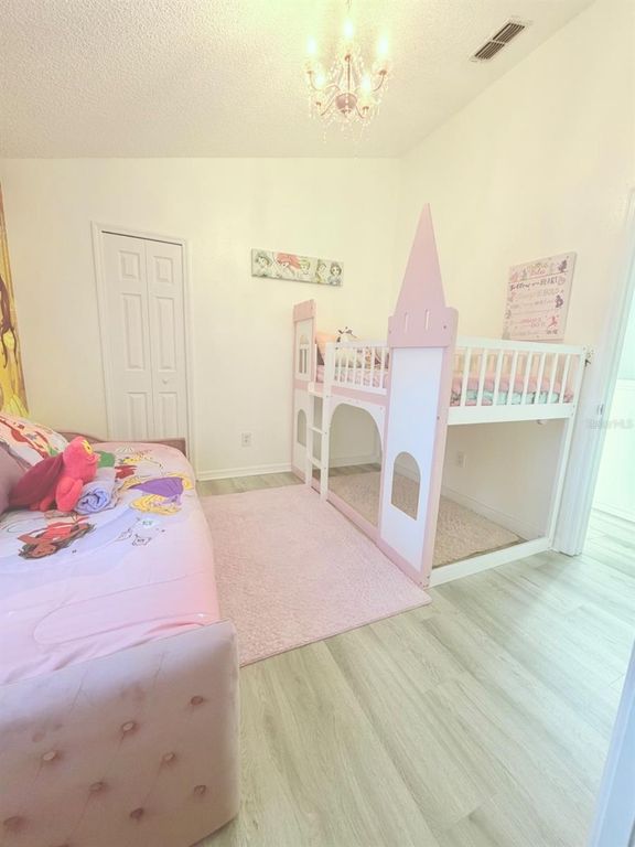 Image 40 of property listing at 137 S ROMA WAY, Kissimmee, FL 34746