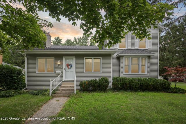 833 S Barnes Street, Mason, MI 48854