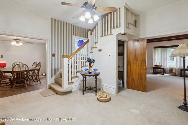 833 S Barnes Street, Mason, MI 48854