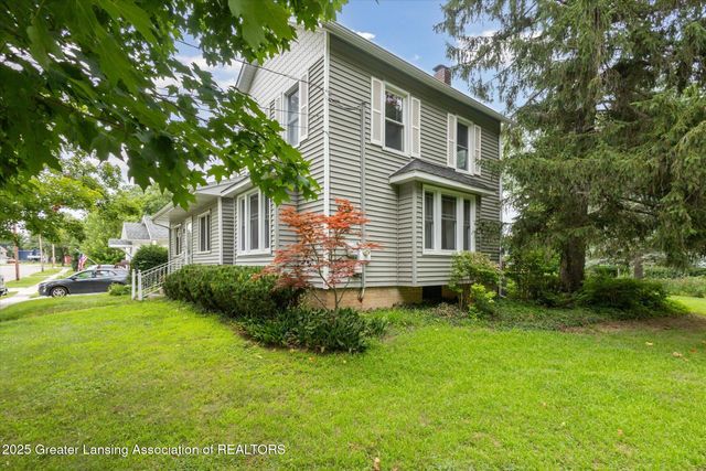 833 S Barnes Street, Mason, MI 48854