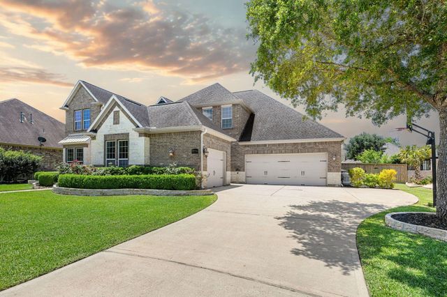 32210 Waterford Crest Lane, Fulshear, TX 77441