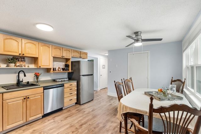 35 Wood Ave 35, North Andover, MA 01845