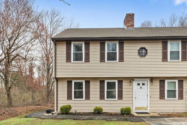 35 Wood Ave 35, North Andover, MA 01845