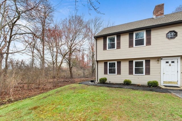 35 Wood Ave 35, North Andover, MA 01845