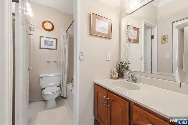180 Lafayette Ave 4G, Passaic, NJ 07055