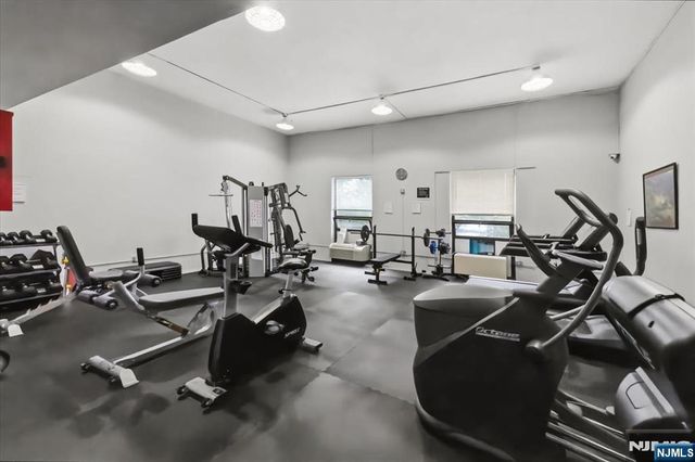 180 Lafayette Ave 4G, Passaic, NJ 07055