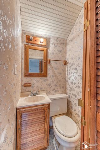 118 Litchfield Street, Clinton, MI 49236