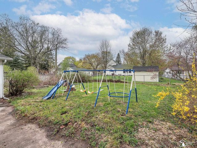 118 Litchfield Street, Clinton, MI 49236