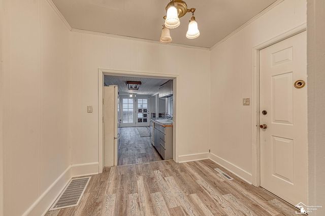 118 Litchfield Street, Clinton, MI 49236