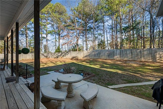 13 Golden Eagle Drive, Adairsville, GA 30103