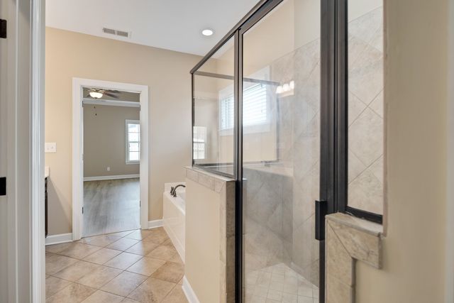 8754 STONY GLEN DR, Bartlett, TN 38133