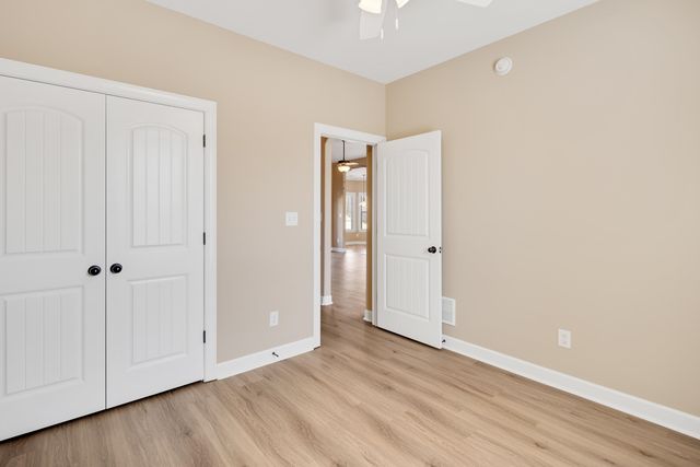 8754 STONY GLEN DR, Bartlett, TN 38133