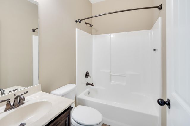 8754 STONY GLEN DR, Bartlett, TN 38133