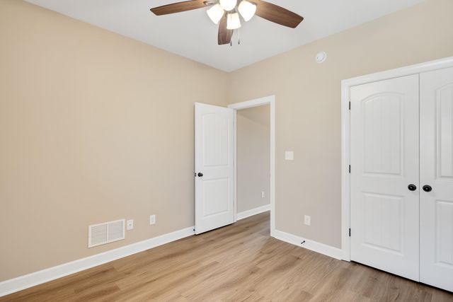 8754 STONY GLEN DR, Bartlett, TN 38133