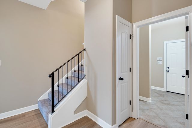 8754 STONY GLEN DR, Bartlett, TN 38133