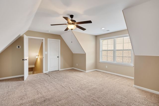 8754 STONY GLEN DR, Bartlett, TN 38133