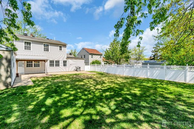 52 Walnut Street, Edison, NJ 08817