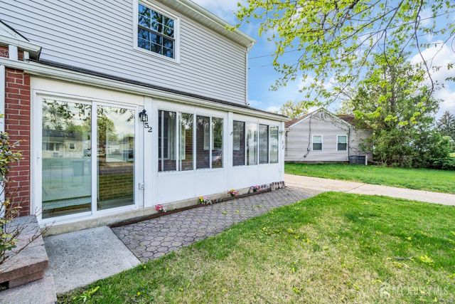 52 Walnut Street, Edison, NJ 08817